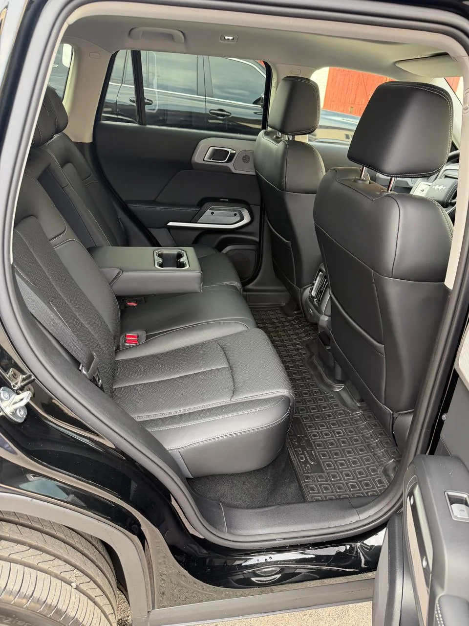 Rear seats of BYD Leopard